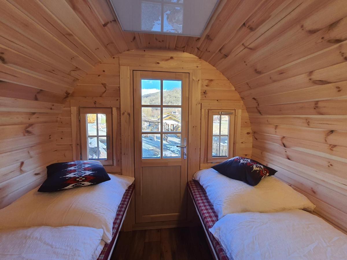 Complex Butoaiele Transilvaniei - Cazare & Spa - Natura - Relaxare Medias Bilik gambar