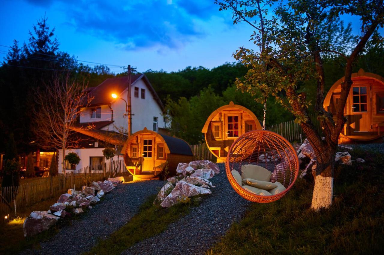 Complex Butoaiele Transilvaniei - Cazare & Spa - Natura - Relaxare Medias Luaran gambar