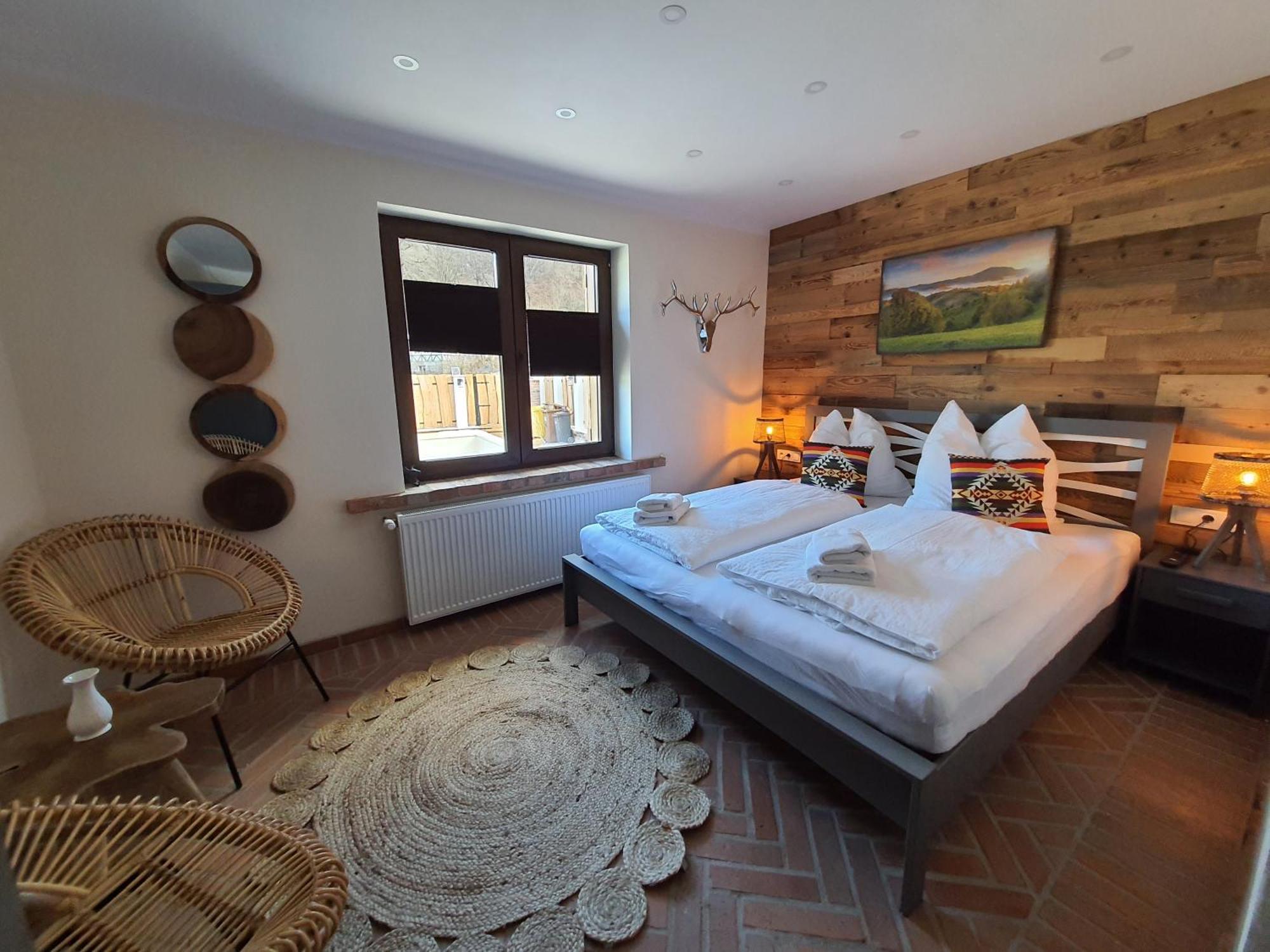 Complex Butoaiele Transilvaniei - Cazare & Spa - Natura - Relaxare Medias Luaran gambar
