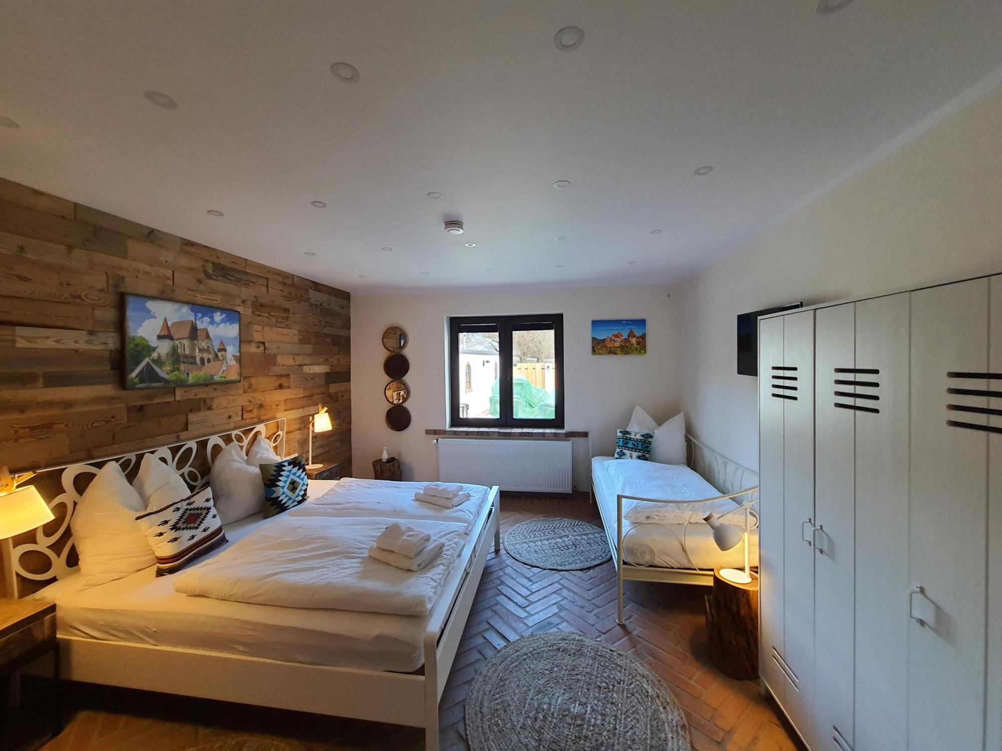 Complex Butoaiele Transilvaniei - Cazare & Spa - Natura - Relaxare Medias Luaran gambar